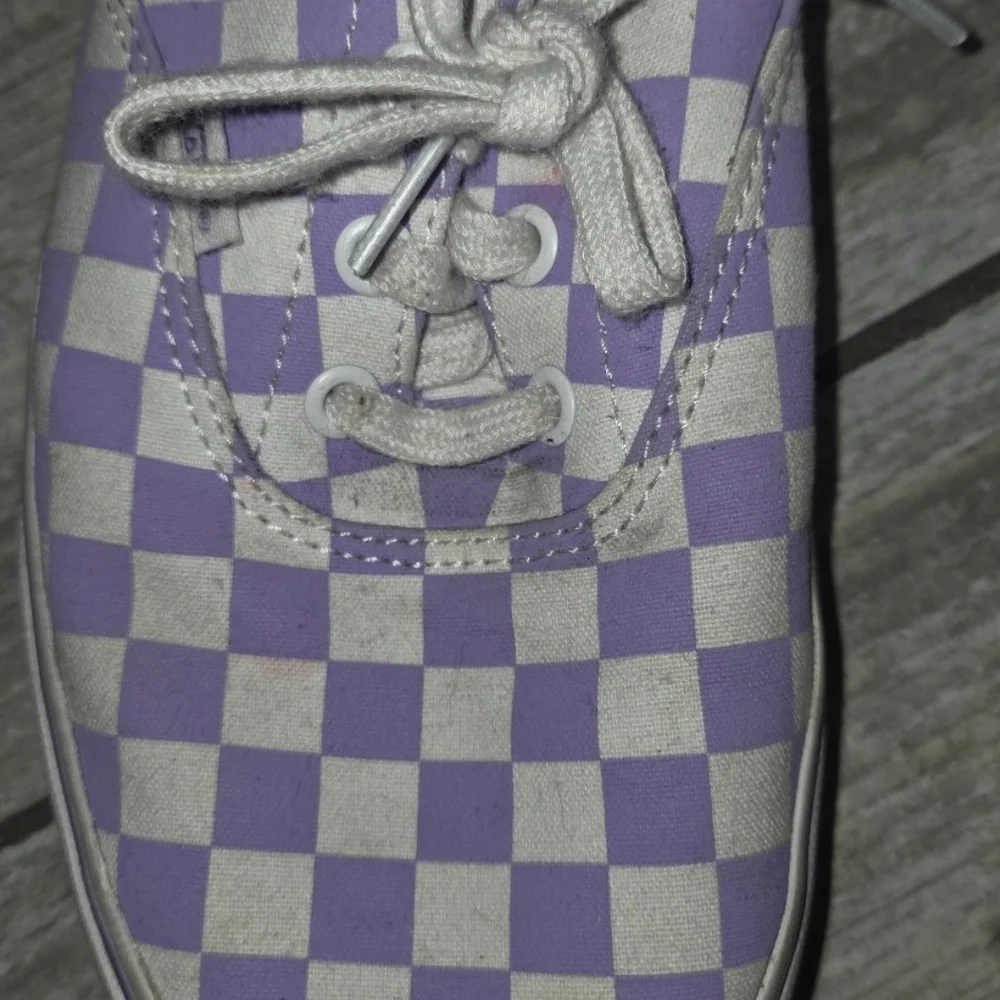 Vans checkered purple and white sneckers
